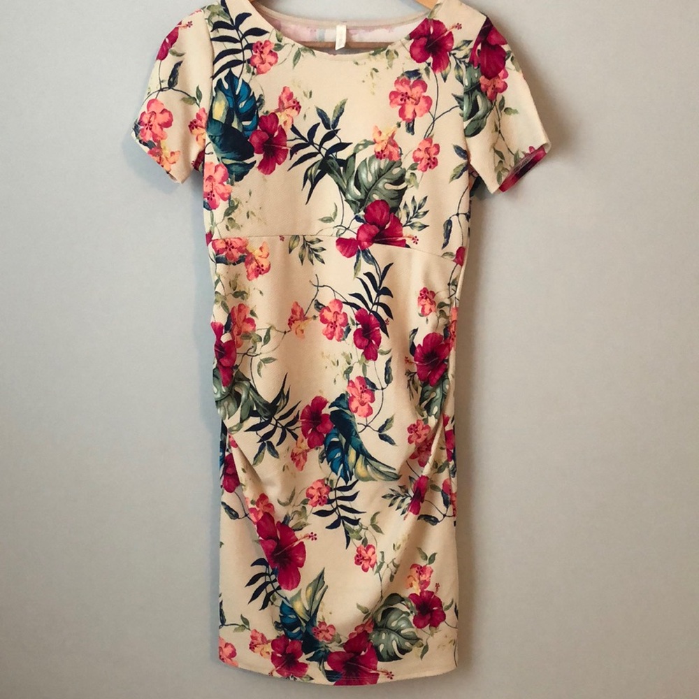 Pinkblush Maternity Size M Fitted Floral Dress